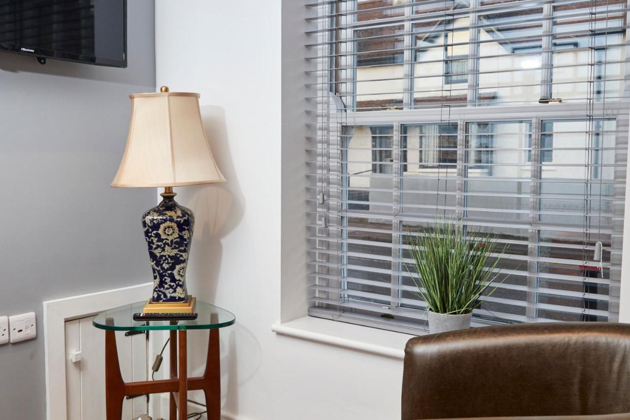 Number 57 - Self Check-In, Self-Catering Apartment For East Midlands Airport 케그워스 외부 사진
